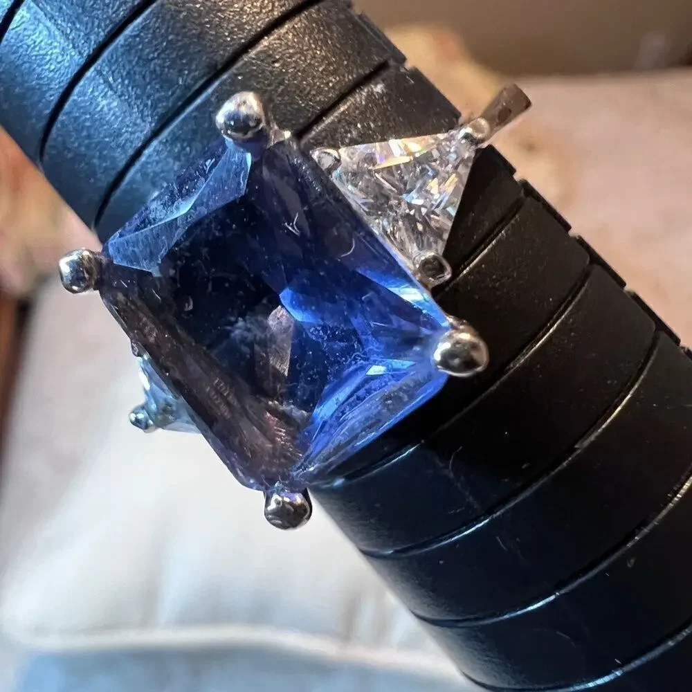 Cocktail ring purplish blue rectangle stone & trillion shaped crystals Sz 9 1/2